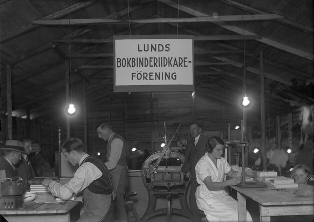 Hantverksutställningen 1930-tal. Illustrerar specialfrågelistan Bokbindare i Lund